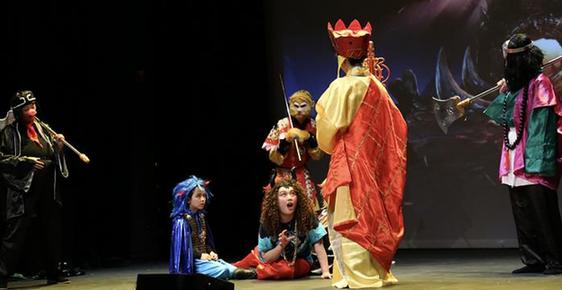 中美文化相结合 纽约百老汇共同演绎《孙悟空智斗牛魔王》