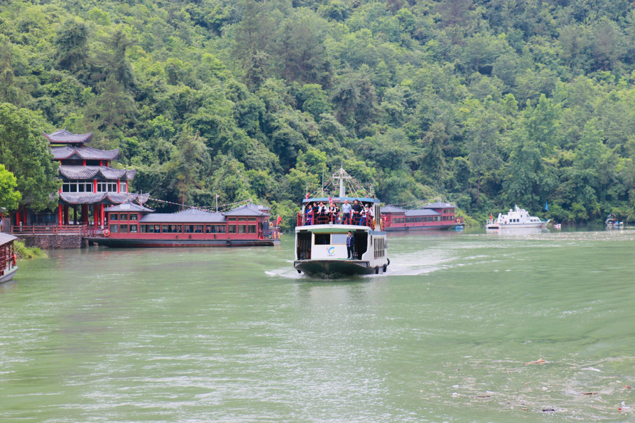 重庆黔江全域旅游让武陵秘境成打卡圣地