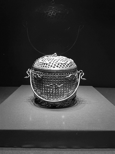 一套封埋千年的“頂級奢侈品”——法門寺地宮出土茶器