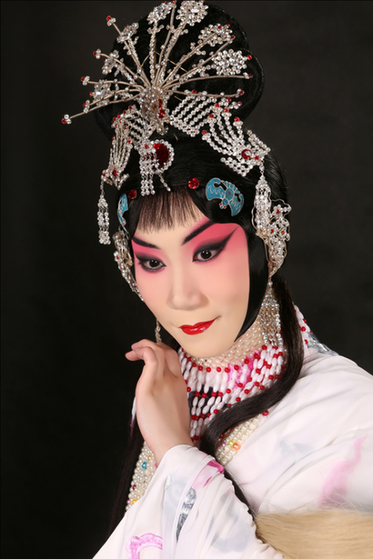 平静女士：人文是历史遗留问题 艺术门槛更不能松懈