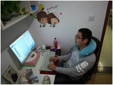 灵异作家古明月夜,被读者教学吃鸡的暖心奶爸