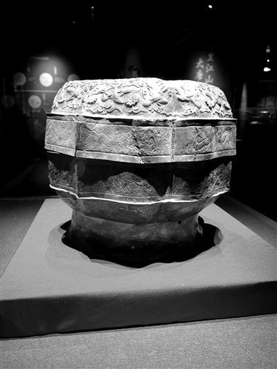 一套封埋千年的“顶级奢侈品”——法门寺地宫出土茶器