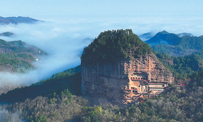 守护麦积山石窟