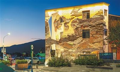 壁画的“突围”与“共生”