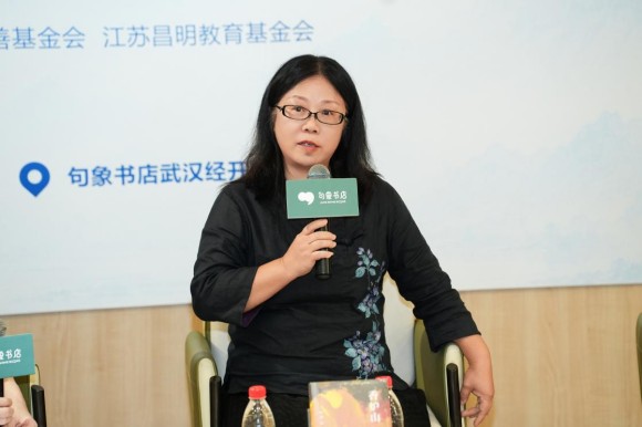 “开明阅读走基层”活动举行 叶弥、舒辉波与读者共话阅读与成长