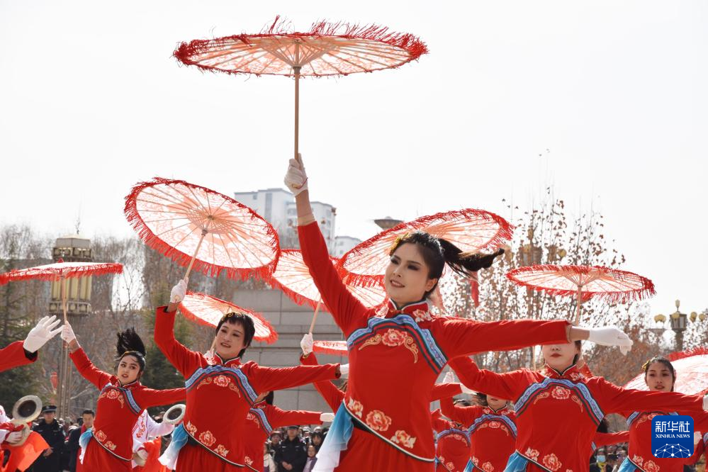 多彩活动迎接元宵节