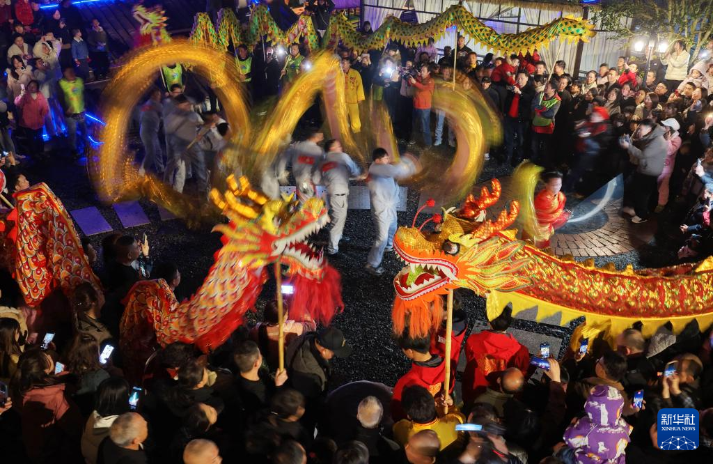 多彩活动迎接元宵节