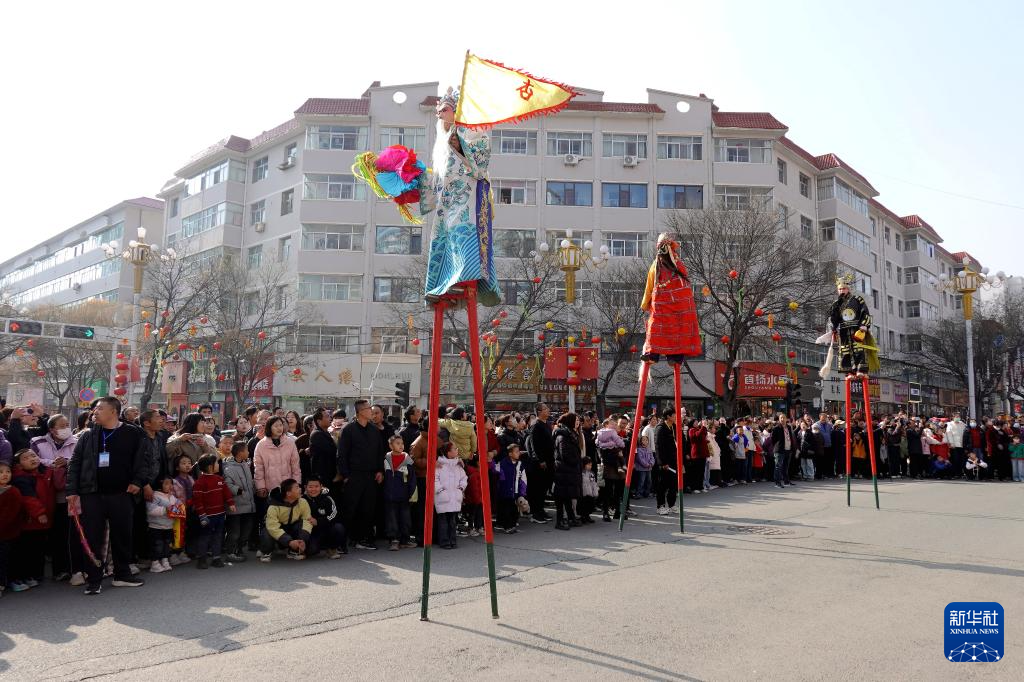 多彩活动迎接元宵节