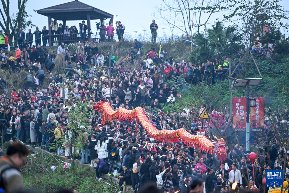 重庆璧山:千年火把节 点亮乡村新春